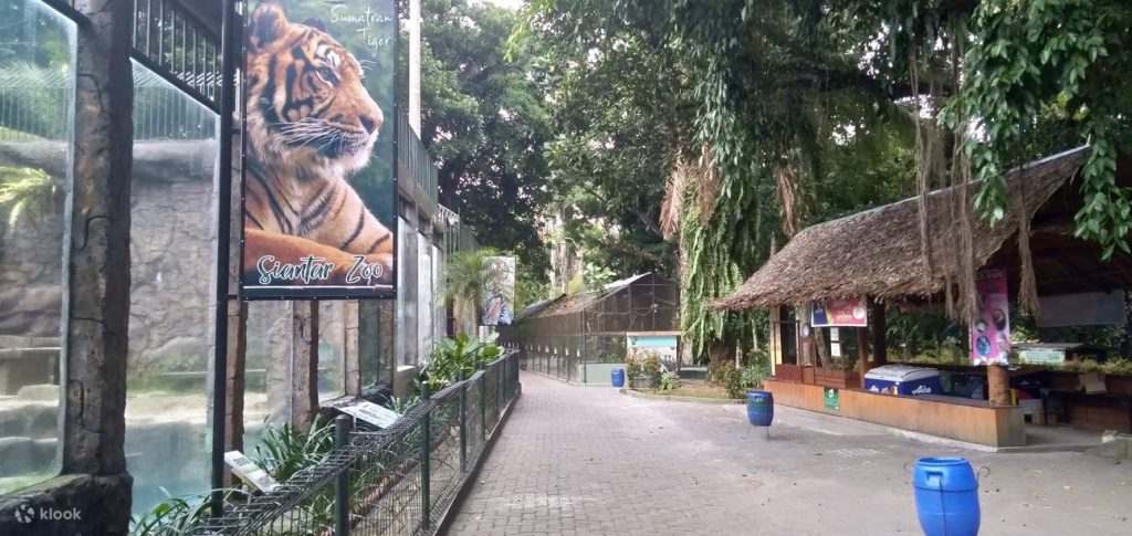 Siantar Zoo - LakeToba.com